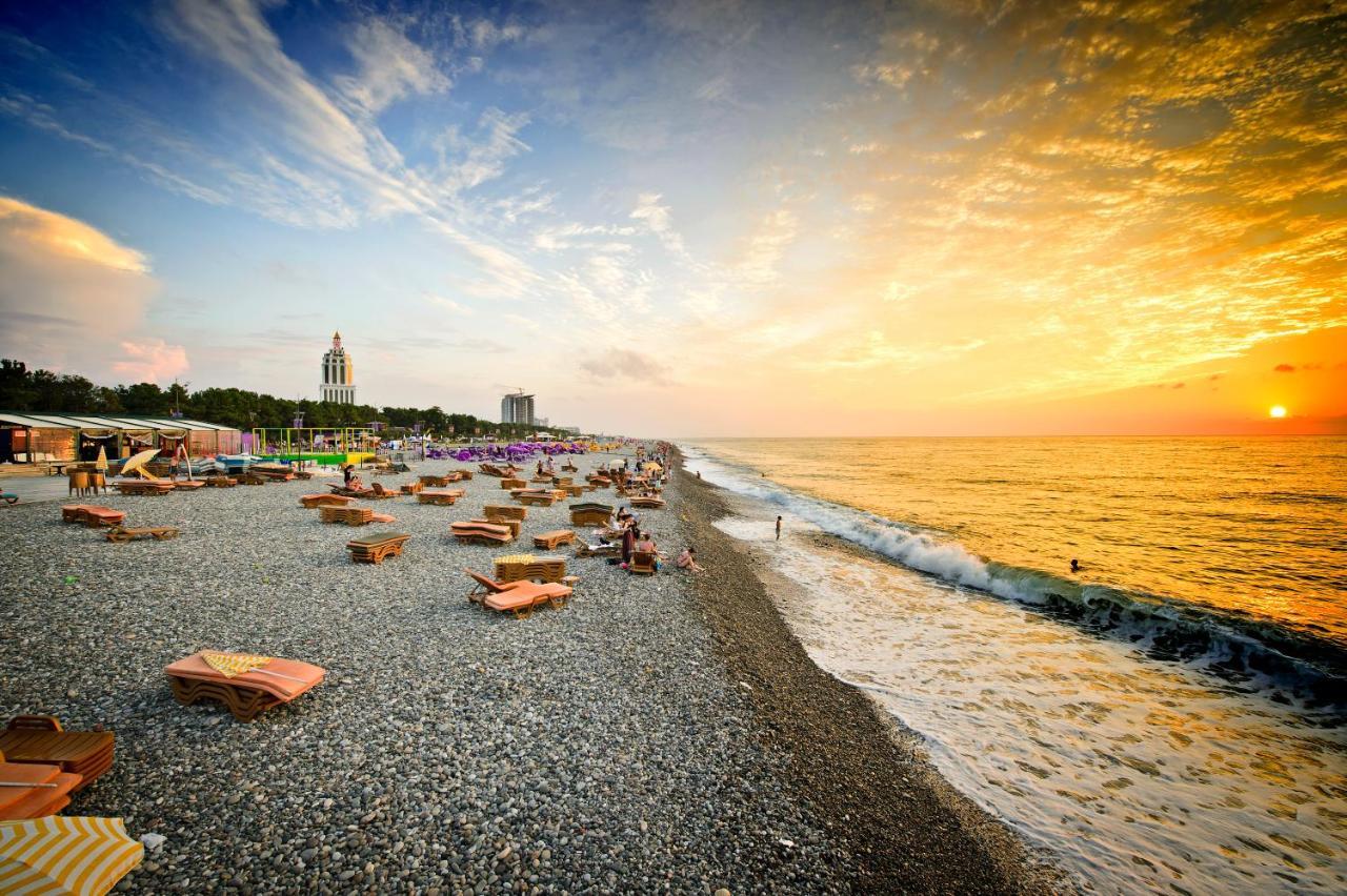 Orbi City Sea View バトゥーミ エクステリア 写真