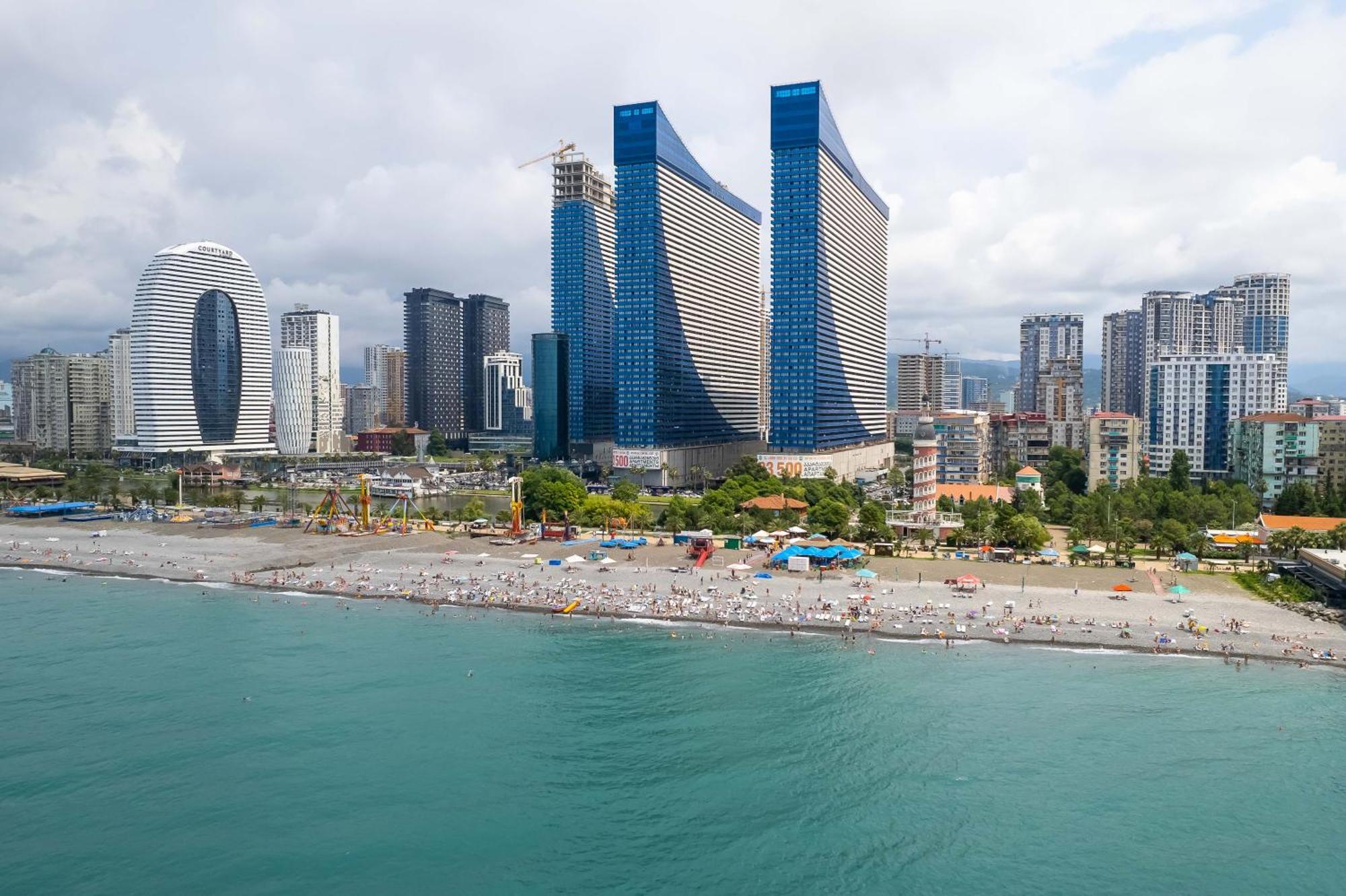 Orbi City Sea View バトゥーミ エクステリア 写真